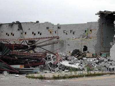 Showcase Cinemas Pontiac 6-12 - Demolition From Kim Connell (newer photo)